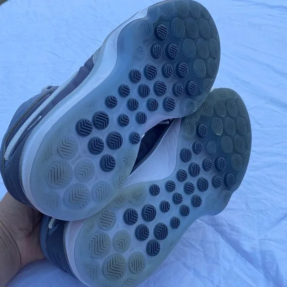 Nike Air Zoom G.T. Hustle 2 basketball shoes in the Light Carbon Women's size 9 - Picture 5 of 13